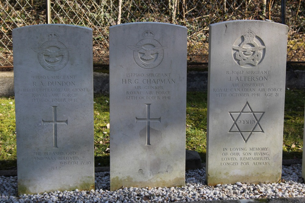 Citadel Dinant Commonwealth War Graves #4