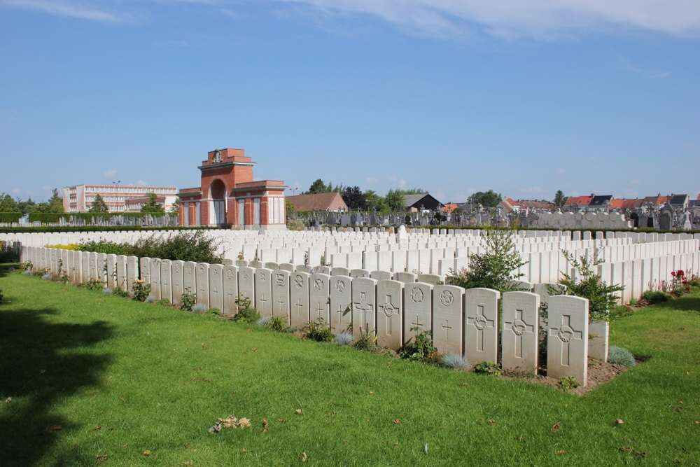 Commonwealth War Graves Hazebrouck #2