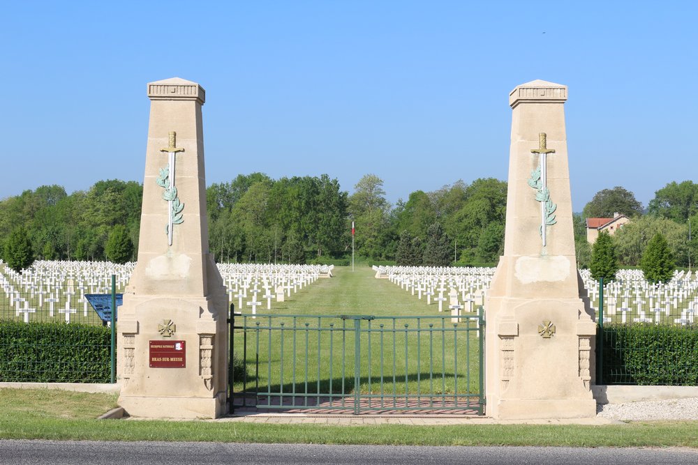 Franse Oorlogsbegraafplaats Bras-sur-Meuse #1