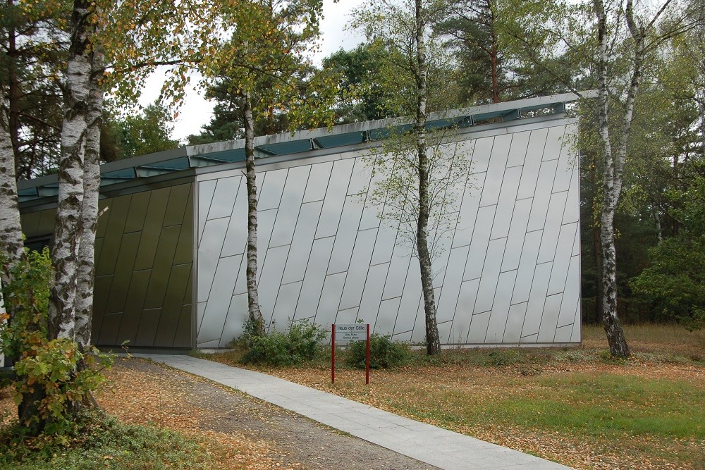 Het Huis van Stilte Concentratiekamp Bergen-Belsen #1