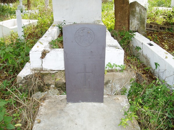 Commonwealth War Grave St. James Church Cemetery