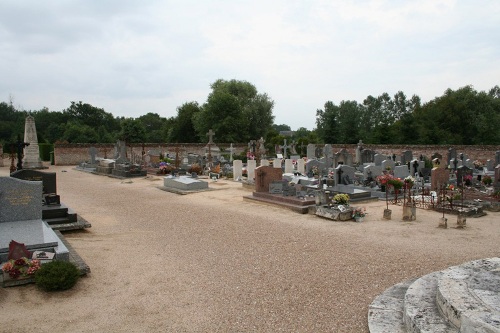 Commonwealth War Graves Vernou-en-Sologne