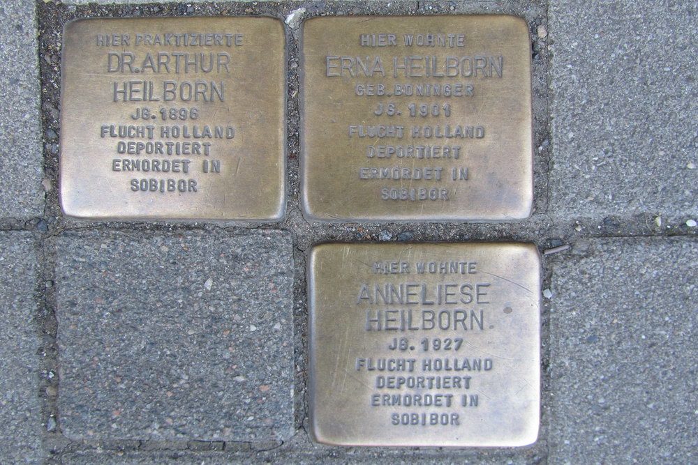 Stumbling Stones Neusser Straße 87c