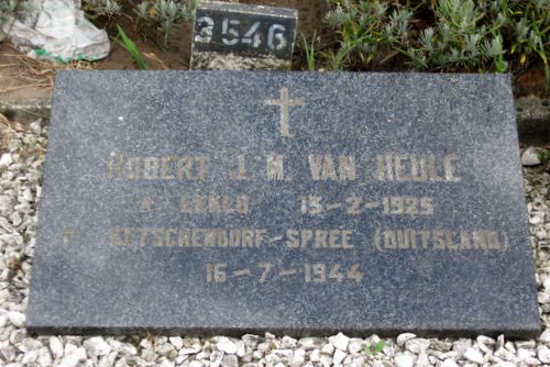 Belgische Oorlogsgraven Eeklo #4