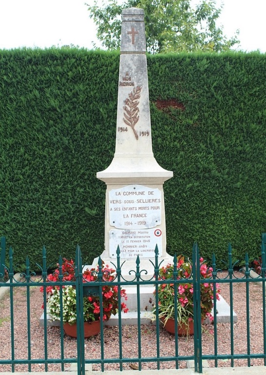 War Memorial Vers-sous-Sellires