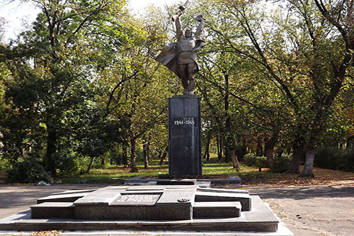 Mass Grave Soviet Soldiers Shakhtarsk #1