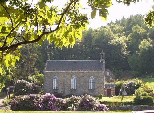 Oorlogsgraven van het Gemenebest Kemback Old Churchyard