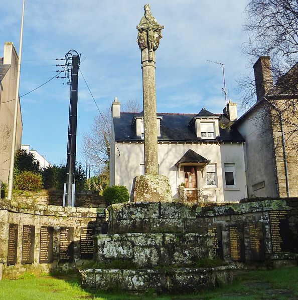 Oorlogsmonument Kerfeunteun #1