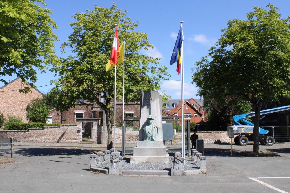 Oorlogsmonument Ghlin