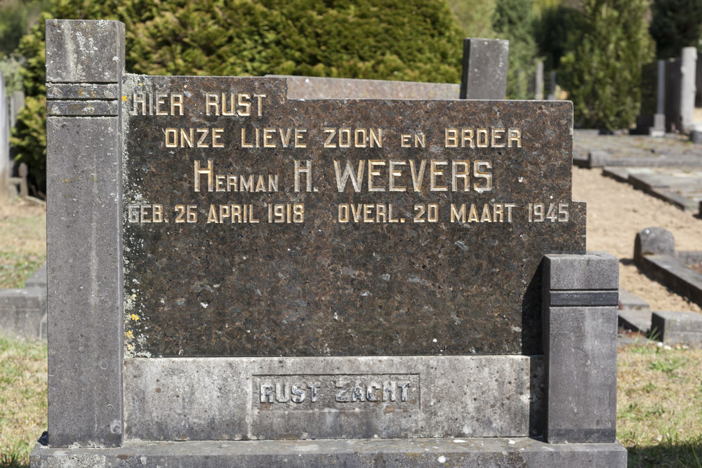 Dutch War Graves Neede General Cemetery #5