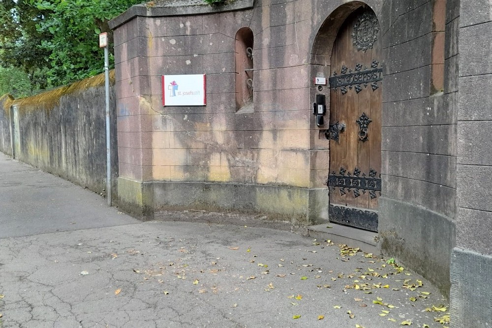 Stolperstein Franz-Ludwig-Strae 7 #3