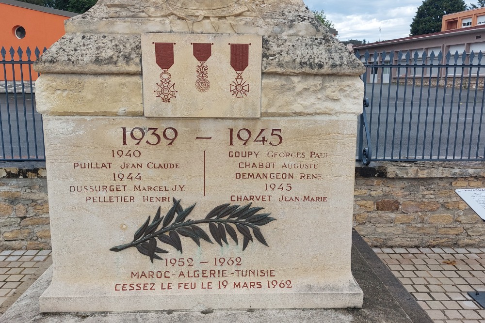 Oorlogsmonument Crches-sur-Sane #4