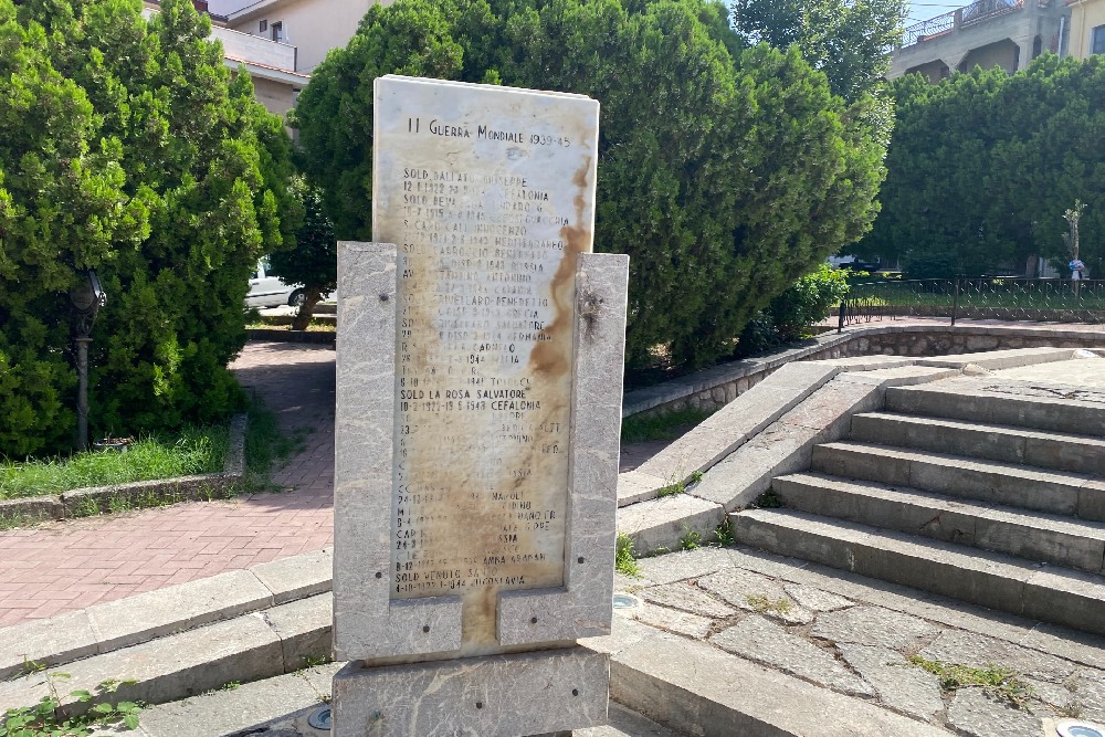 Italian War Memorial Aquedolci #2