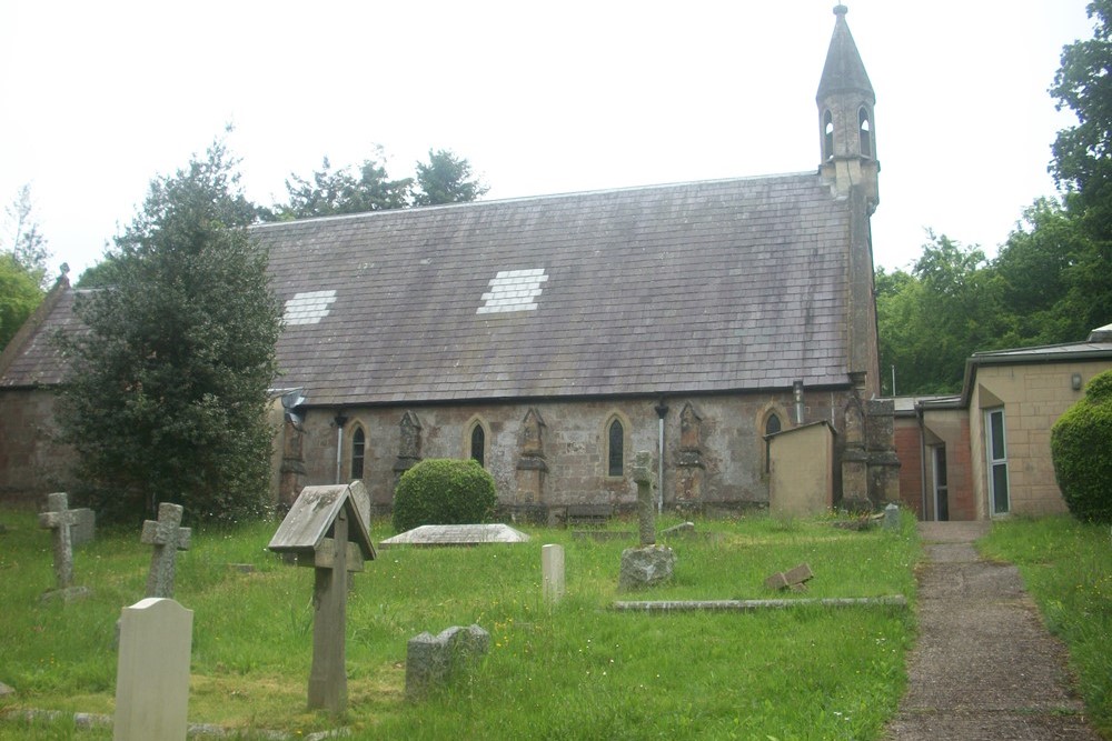 Commonwealth War Graves St. Michael Churchyard