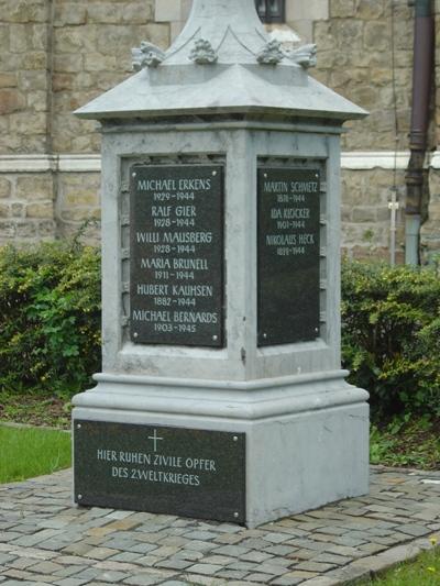 Graves Civilian Casualties Eilendorf (Kirchplatz) #3