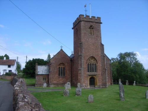 Commonwealth War Graves Holy Trinity Churchyard