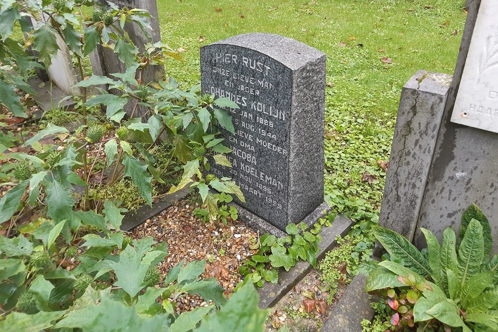 Dutch War Grave Old Municipal Cemetery Purmerend #2
