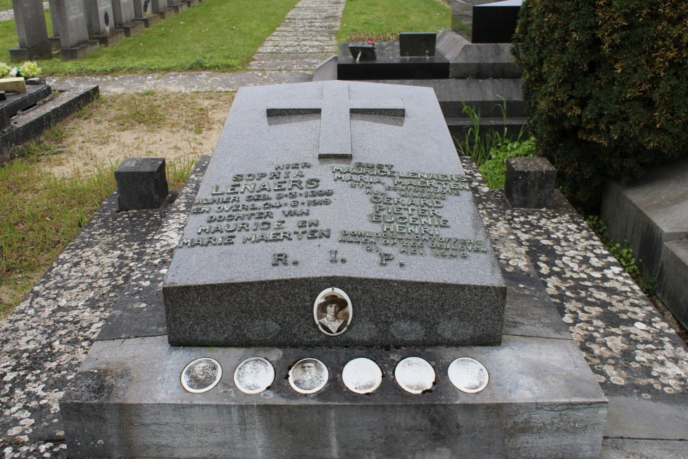 Belgische Oorlogsgraven De Panne #2