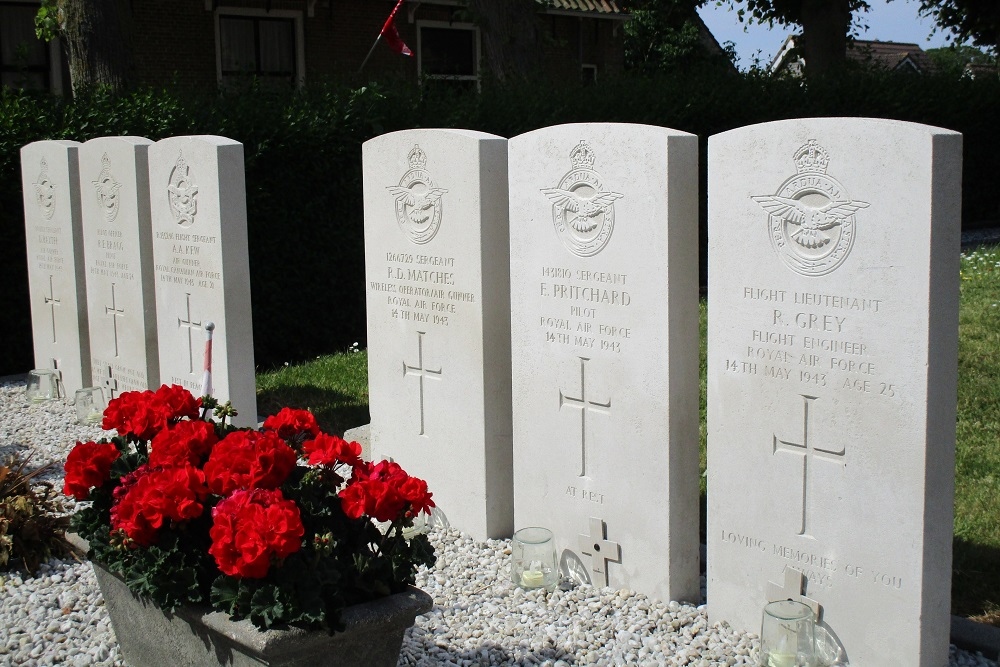 Commonwealth War Graves  Protestant Cemetery Wijnaldum #3