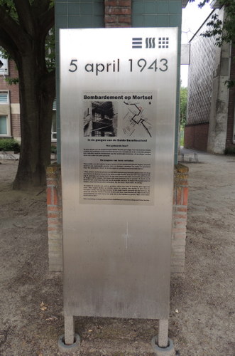 Paneel 5 Bombardement op Mortsel 5 april 1943 #1