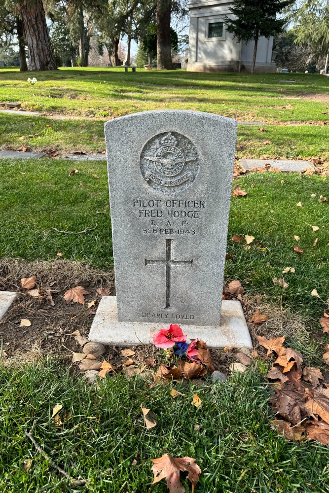 Commonwealth War Graves East Lawn Cemetery #2