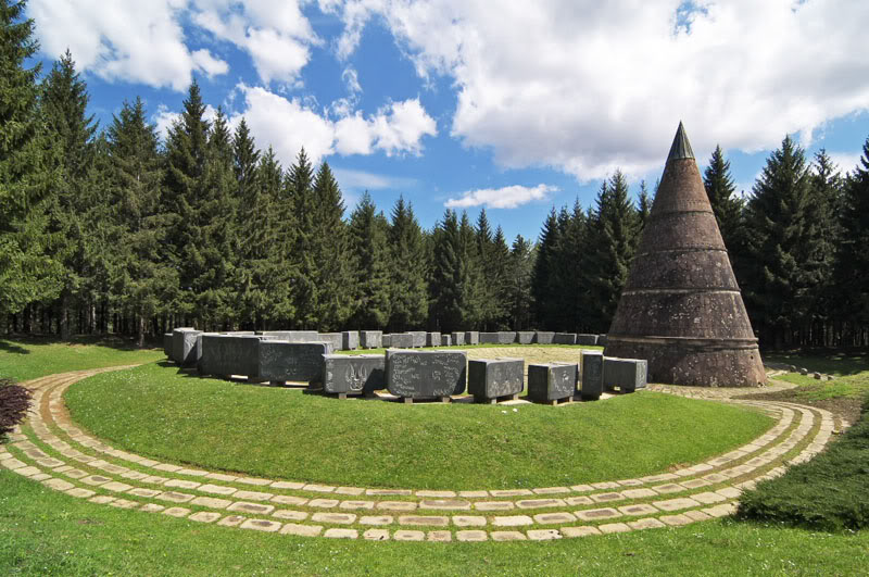 Bevrijdingsmonument Jasikovac #1