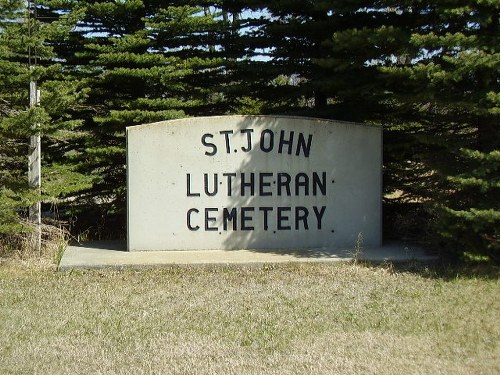 Oorlogsgraf van het Gemenebest St. John's Lutheran Cemetery
