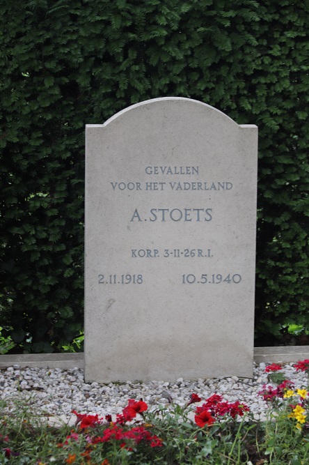 Nederlandse Oorlogsgraven Katwijk (Cuijk) #4