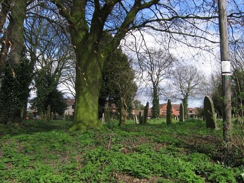 Oorlogsgraf van het Gemenebest All Saints Churchyard