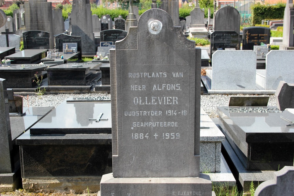 Belgian Graves Veterans Langemark #1