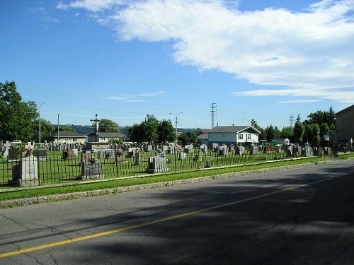 Oorlogsgraven van het Gemenebest Chteau-Richer Cemetery