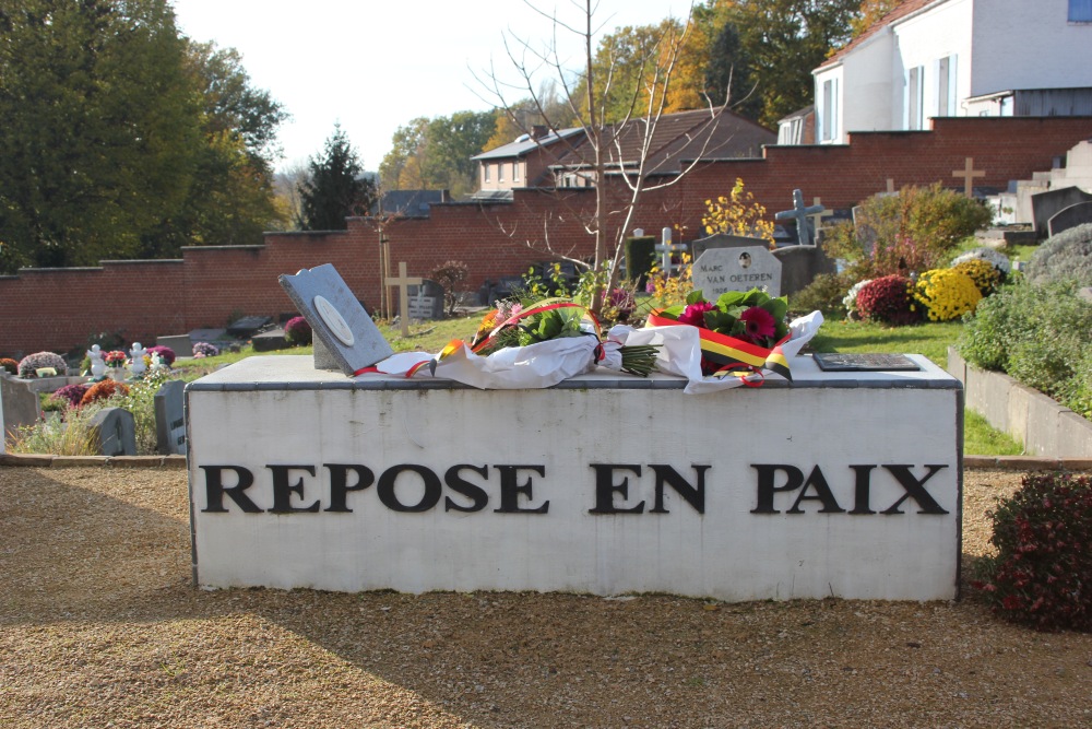 War Memorial Cemetery Bousval #3