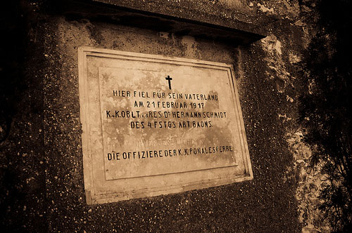 Monument Oberleutnant d. Reserve Hermann Schmidt #1