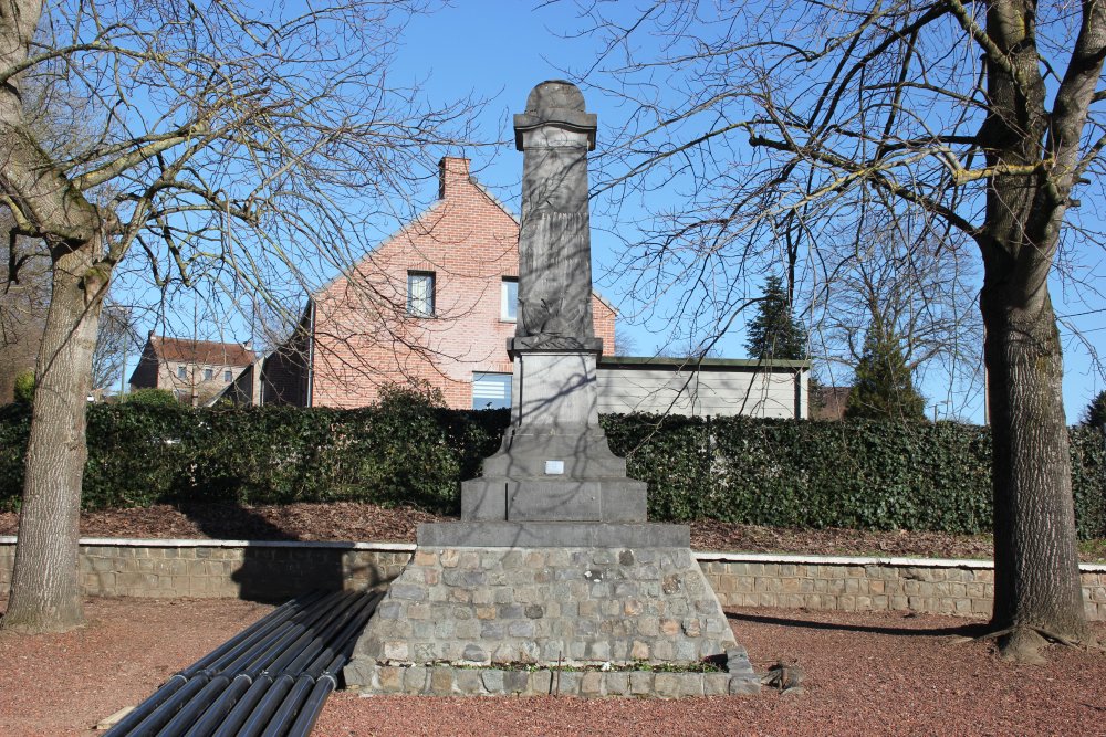 Oorlogsmonument Sart-Dames-Avelines #1