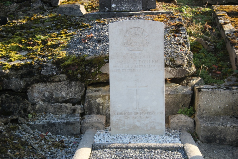 Commonwealth War Grave Dinant #3