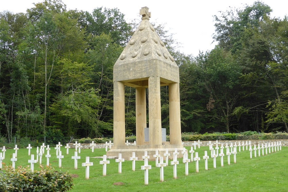Franse Oorlogsbegraafplaats Rossignol-Ore de la Foret #3