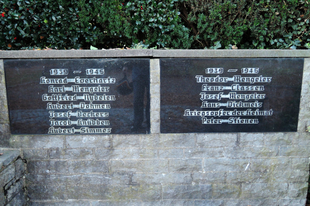 Oorlogsmonument Kreuzrath #4