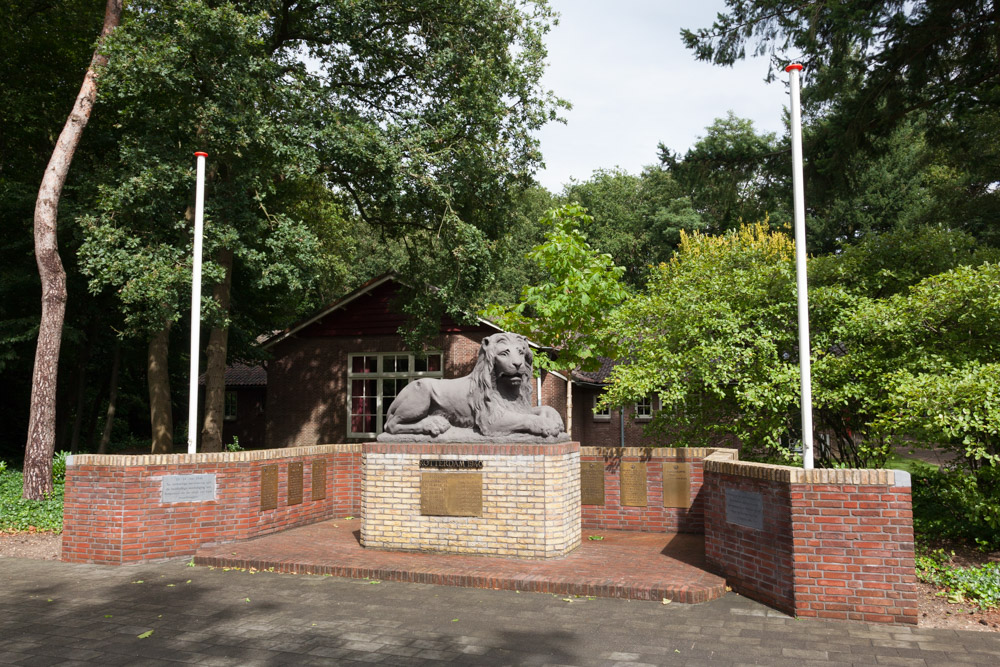 Monument Verbindingstroepen #1