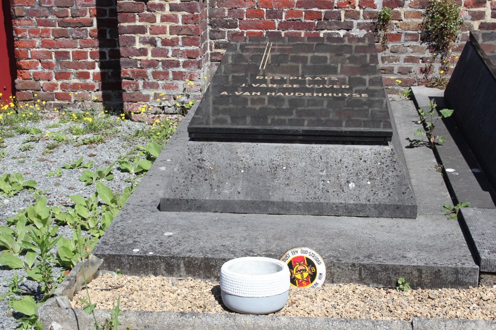Belgian Graves Veterans Schelderode #4