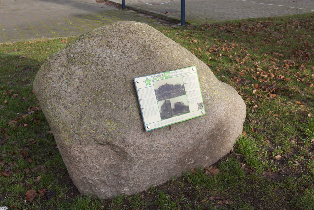 Liberation Route Marker 047: Schuilend dorp