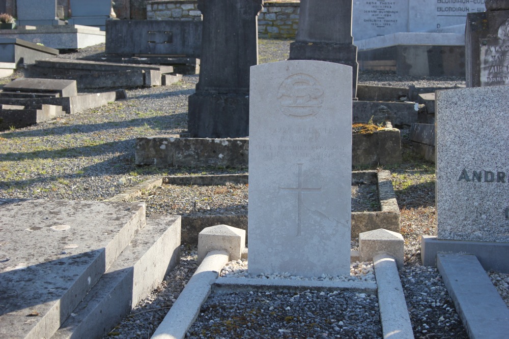 Commonwealth War Graves Beauraing #4