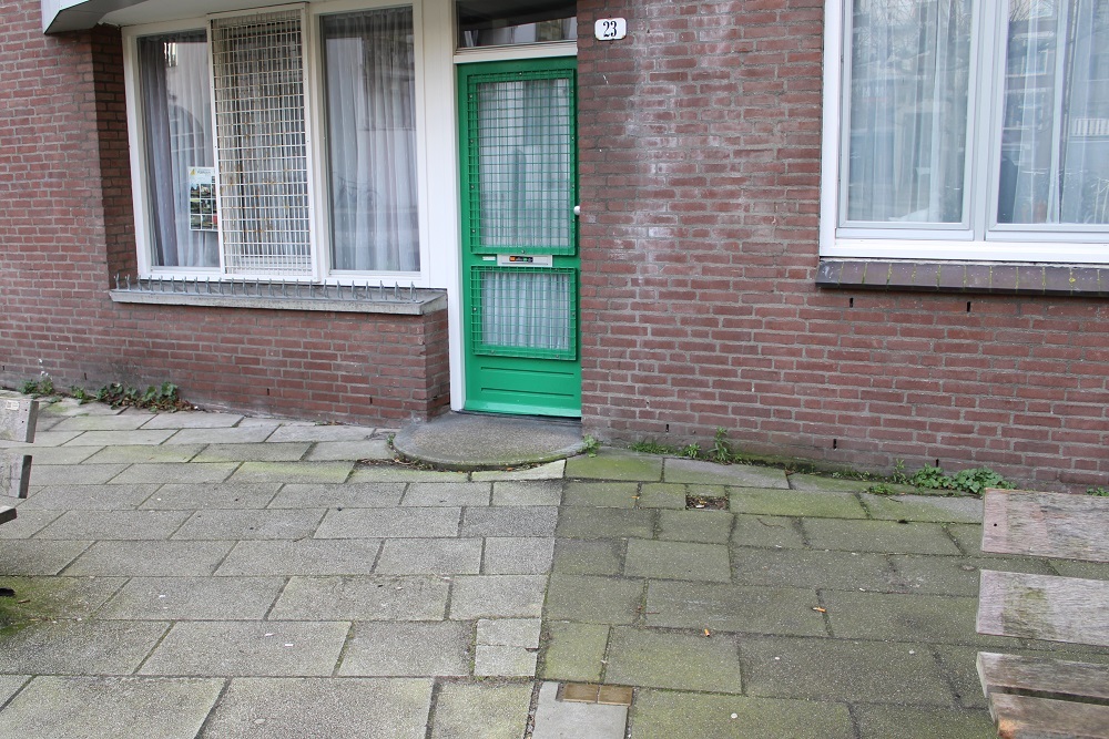 Stolpersteine Zuiderkerkhof 23 (voorheen Zandstraat 32) #4