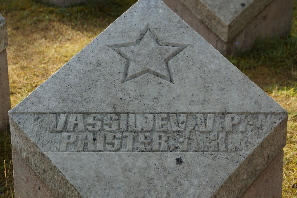 Sovjet Oorlogsbegraafplaats Tehumardi #2