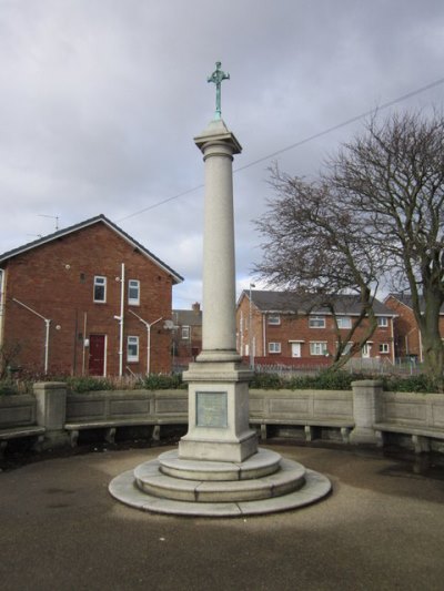 Oorlogsmonument Newbiggin Colliery #1