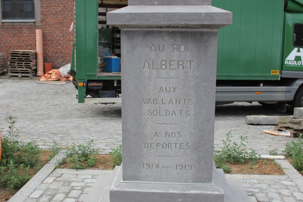 War Memorial Hévillers #3