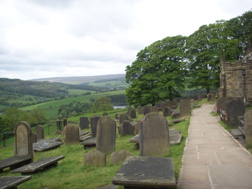 Commonwealth War Graves St. Nicholas Churchyard