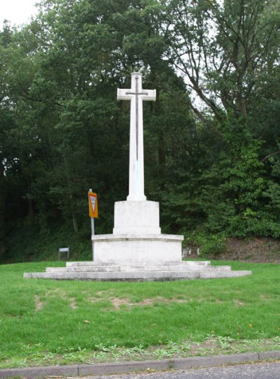 Oorlogsmonument Finchampstead #1