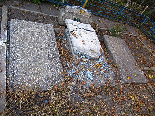 Soviet War Graves Krivoy Rog #2