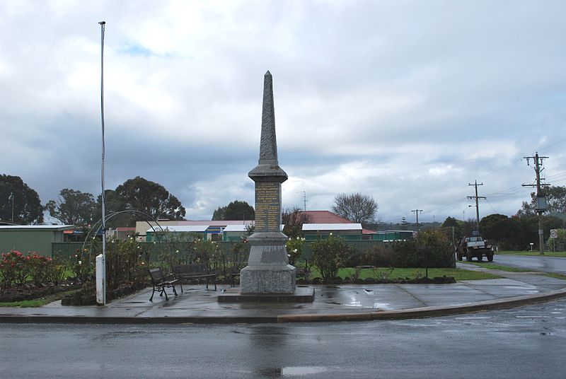 War Memorial MacArthur #1