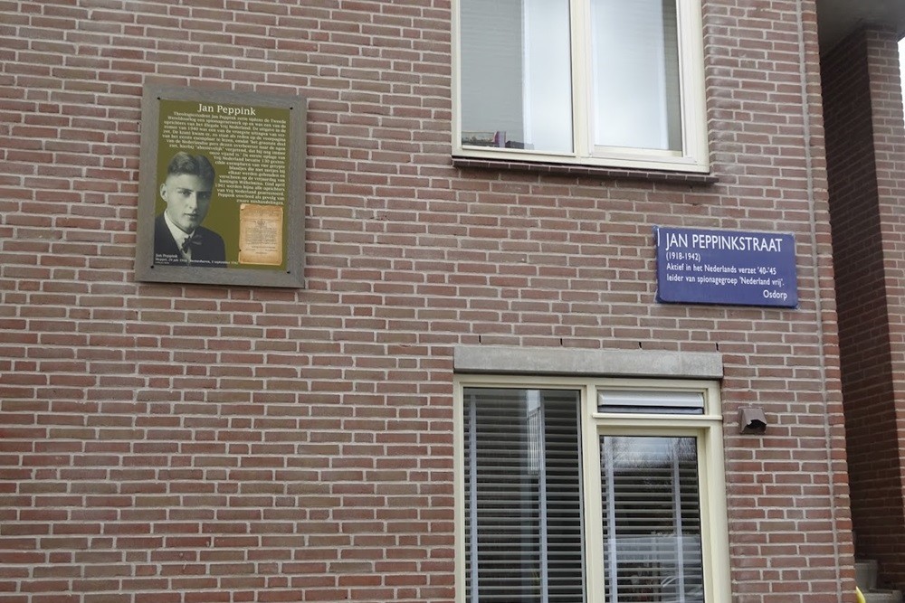 Memorial Plates De Aker Jan Peppinkstraat #2